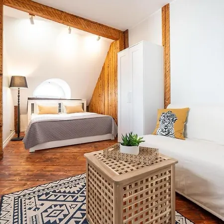 Lux Town Hall Square View Таллин