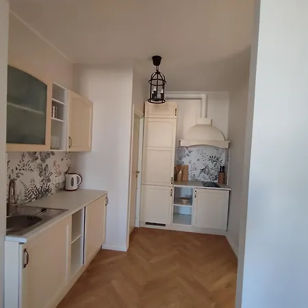 Lux Town Hall Square View 아파트